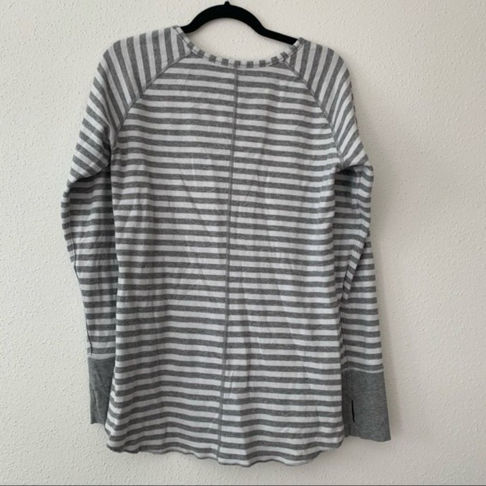 Lululemon Open Your Heart Long Sleeve - Picture 4 of 6